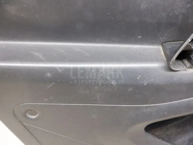 Обшивка двери передней левой для  Citroen Xsara Picasso 1999-2010