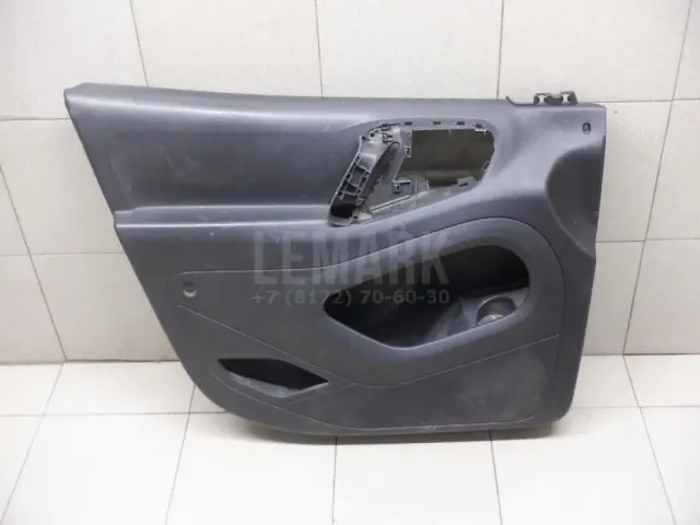 Обшивка двери передней левой для  Citroen Xsara Picasso 1999-2010