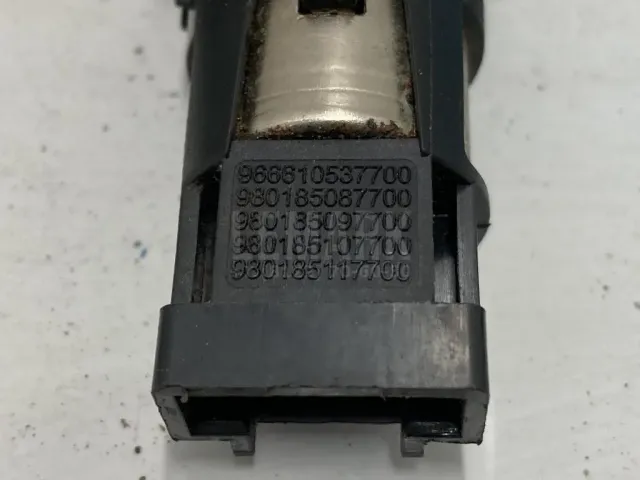 Гнездо прикуривателя для  BMW X6 F16/F86 2014-2020
