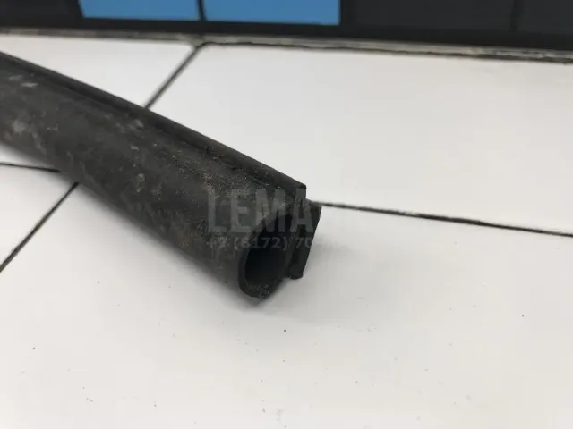 Уплотнитель двери для  Fiat Stilo 2002-2010