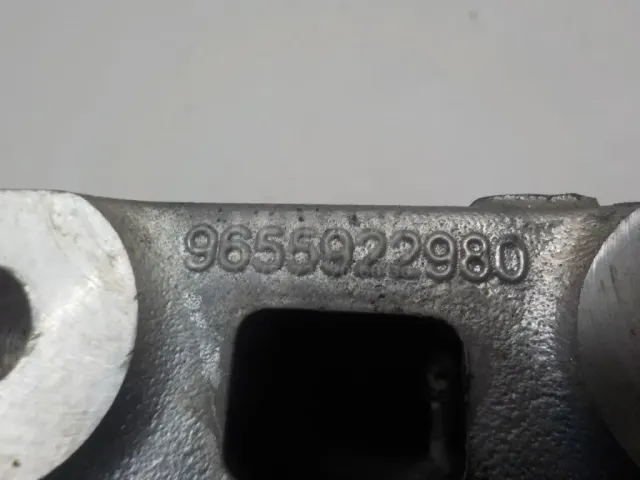 Опора двигателя правая для  BMW X5 F15/F85 2013-2018