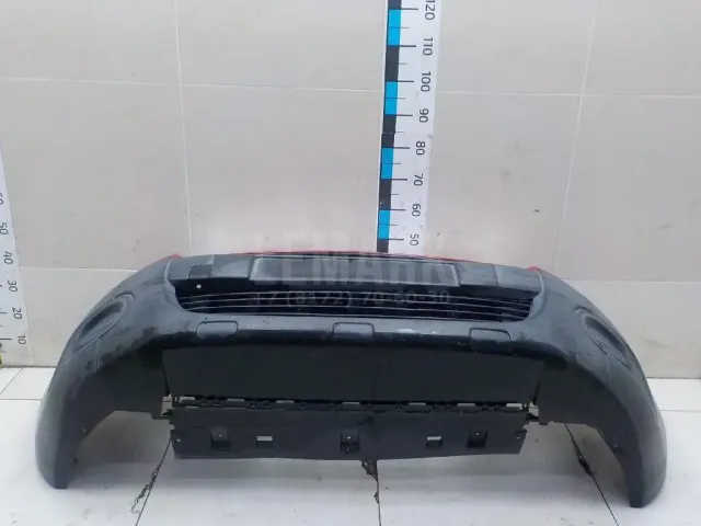 Бампер передний для  Ford C-MAX 2003-2010