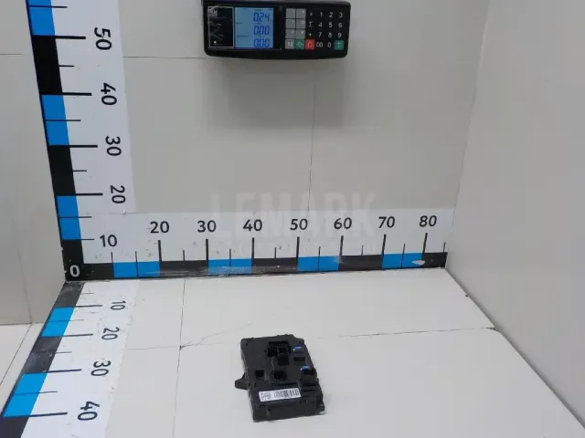 Блок предохранителей для  Astra HD 8 2005-2011