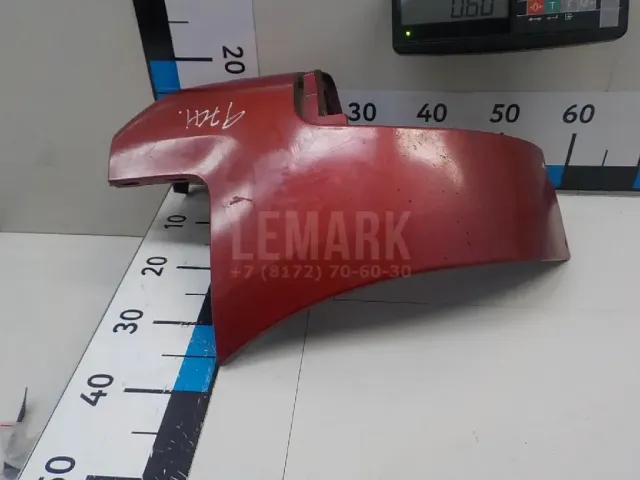Накладка заднего бампера левая для  Ford Focus II 2008-2011