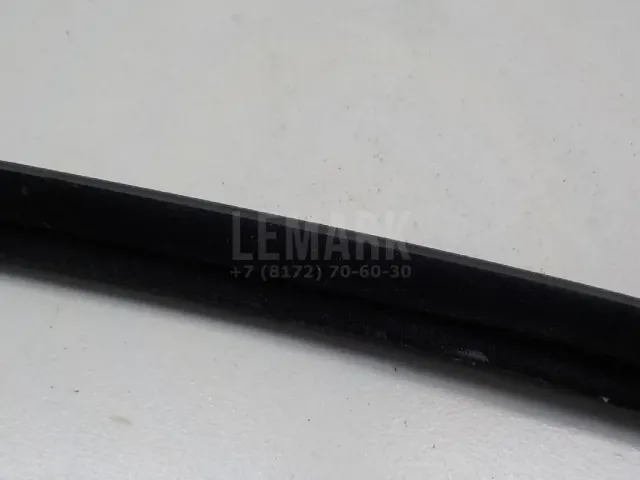 Накладка стекла переднего левого для  BMW 2-serie F22/F23/F87 2013-2020