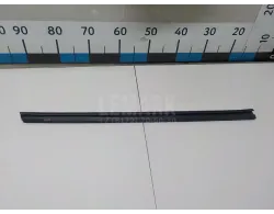 Накладка стекла переднего левого