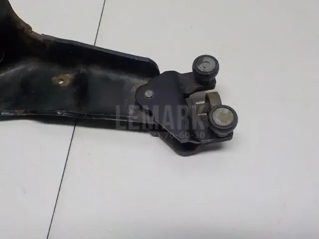 Ролик двери сдвижной для  Chrysler Sebring/Dodge Stratus 2001-2007