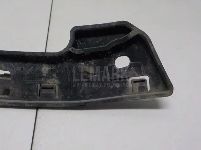 Кронштейн переднего бампера для  BMW 7-serie G11/G12 2015-2022