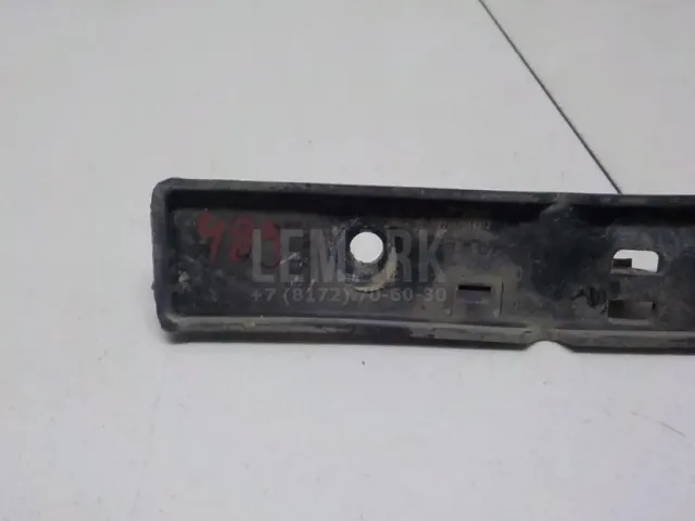 Кронштейн переднего бампера для  BMW 7-serie G11/G12 2015-2022