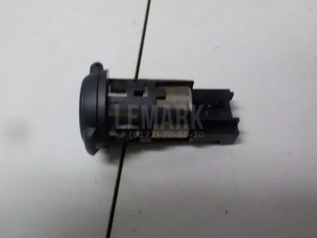 Гнездо прикуривателя