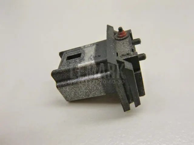 Кнопка открывания багажника для  Citroen C5 2008-2017