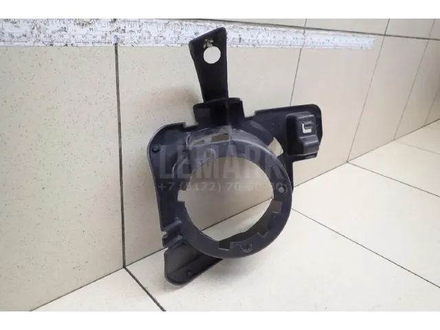 Кронштейн фар правый для  BMW Z4 E85/E86 2002-2008