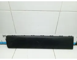 Молдинг задней правой двери
