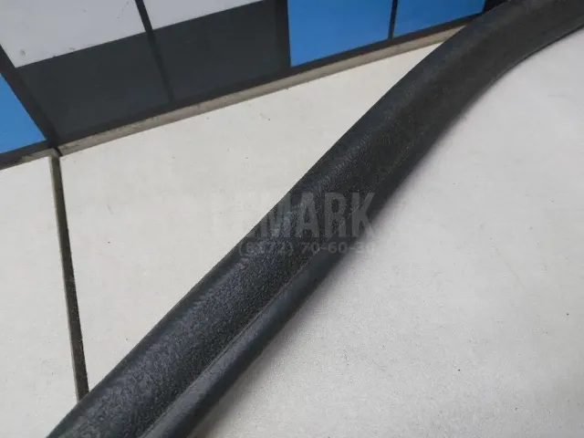 Уплотнитель заднего стекла