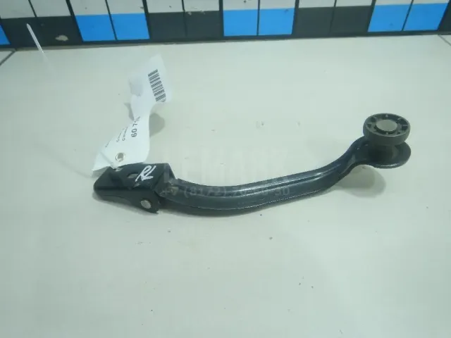 Кронштейн крепления двери для  Ford C-MAX 2003-2010