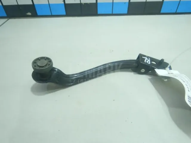 Кронштейн крепления двери для  Ford C-MAX 2003-2010