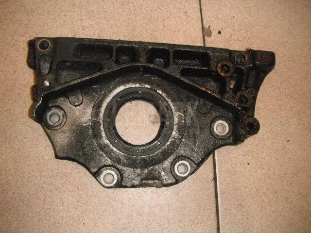 Крышка коленвала задняя для  Ford Fusion 2002-2012