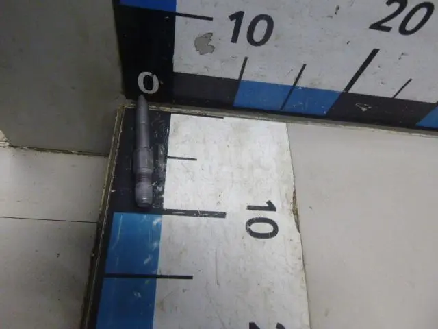 Болт кронштейна опоры