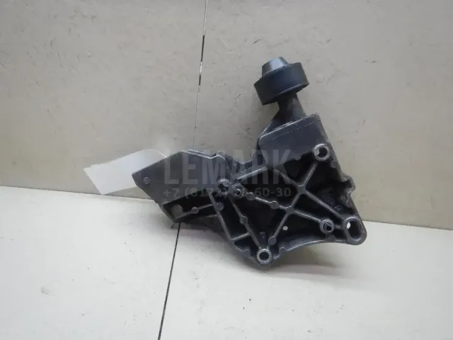 Кронштейн генератора для  Astra HD 8 2005-2011