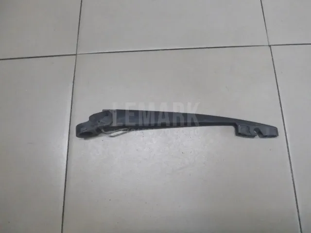 Поводок стеклоочистителя заднего для  FAW J5 2004