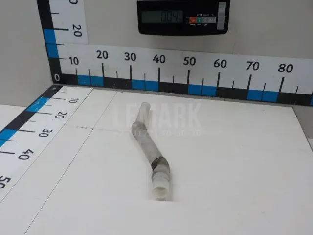 Горловина бачка омывателя