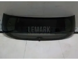 Стекло двери багажника