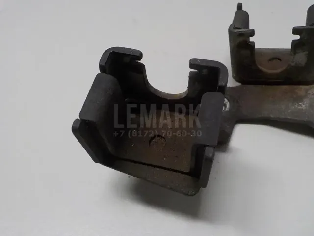 Кронштейн крепления троса КПП для  GM GMC Envoy 2001-2009