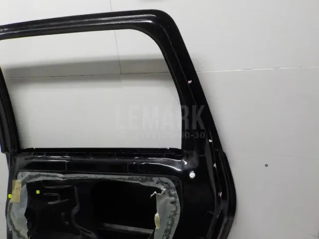 Дверь задняя правая для  Chrysler Crossfire 2003-2008