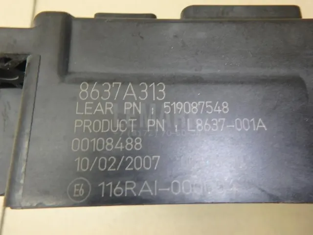 Блок предохранителей для  Citroen C5 2004-2008