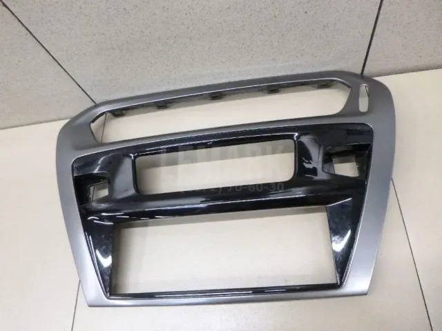 Накладка (кузов внутри) для  Audi A4 [B8] Allroad 2009-2015