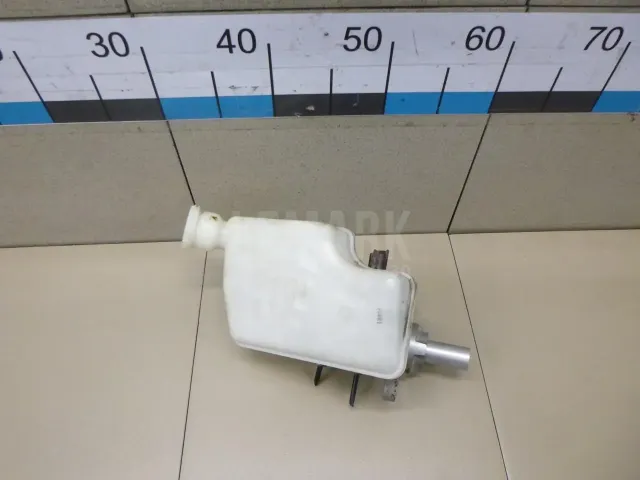 Цилиндр тормозной главный