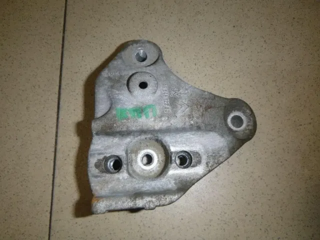 Кронштейн КПП левый для  Ford S-MAX 2006-2015