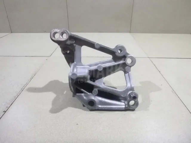 Кронштейн генератора для  BMW X2 F39 2018-2023