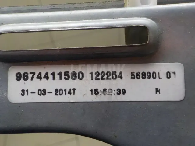 Стеклоподъемник механ. задний правый для  BMW X1 F48 2014-2022