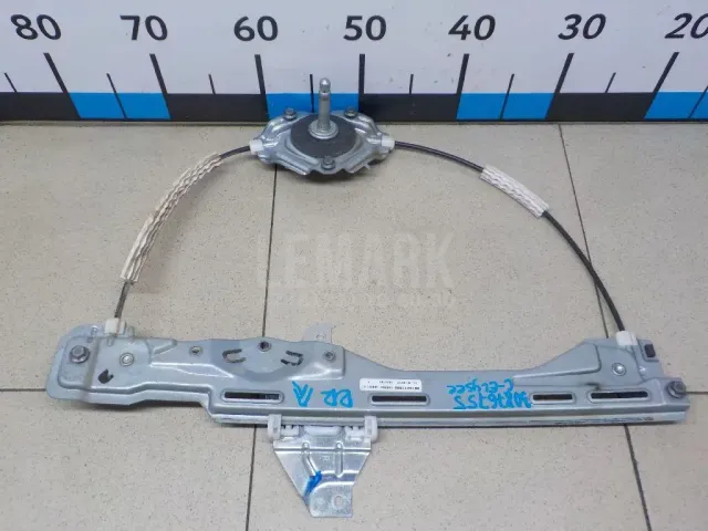 Стеклоподъемник механ. задний правый для  BMW X1 F48 2014-2022