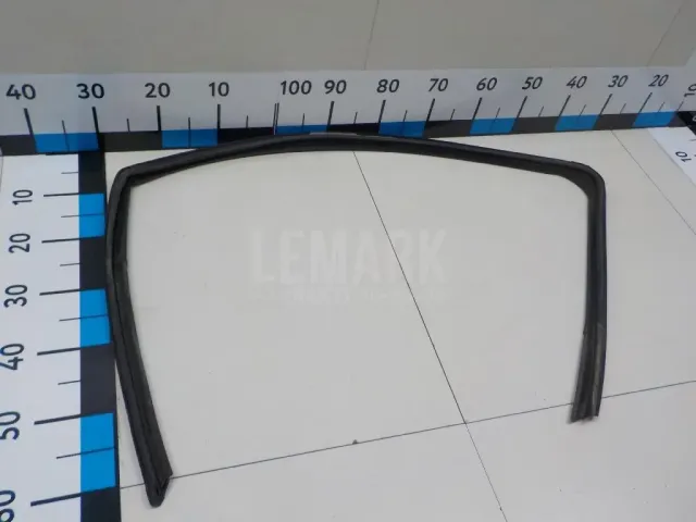 Уплотнитель стекла двери для  Great Wall Hover H3 2010-2014