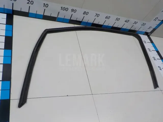 Уплотнитель стекла двери для  Great Wall Hover H3 2010-2014