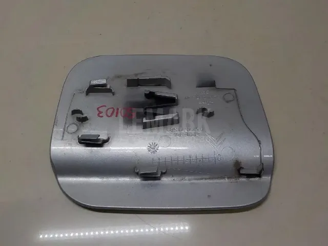 Лючок бензобака для  Cadillac CTS 2002-2008