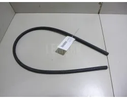 Уплотнитель капота