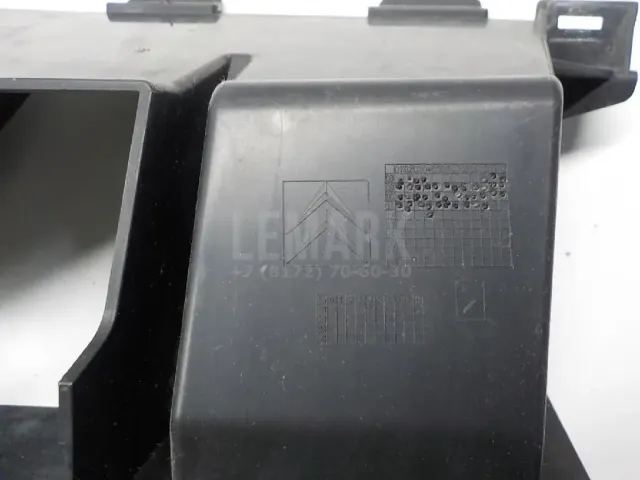 Воздухозаборник (внутри) для  Ford Fusion 2002-2012