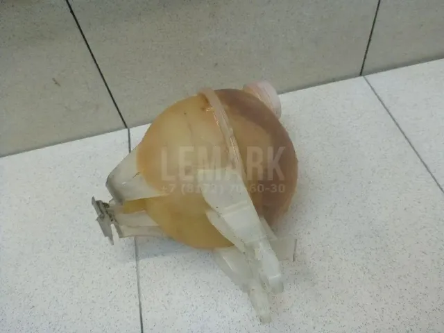 Бачок расширительный
