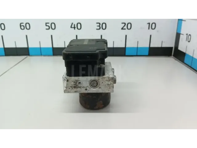 Блок ABS (насос) для  CASE SV300 2012