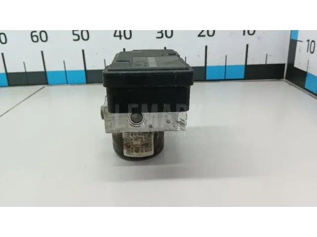 Блок ABS (насос) для  CASE SV300 2012