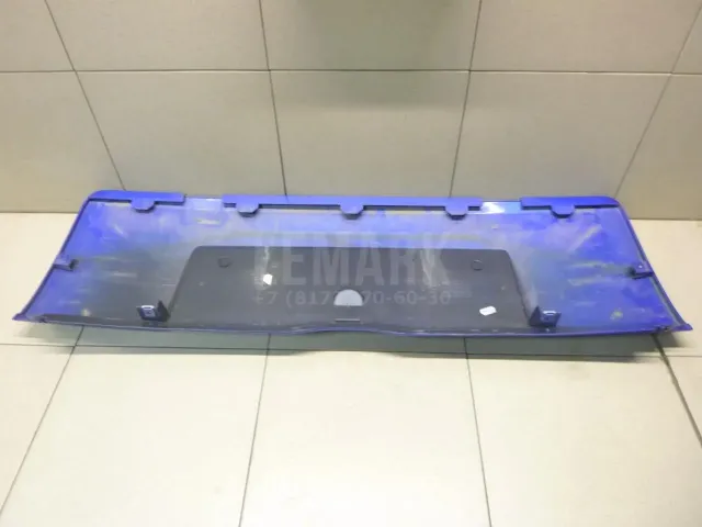 Накладка двери багажника