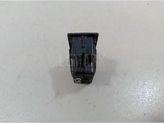 Кнопка обогрева сидений для  BMW 5-serie F10/F11 2009-2016
