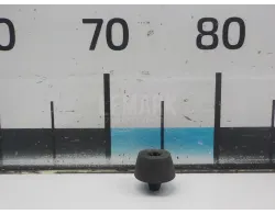 Отбойник капота