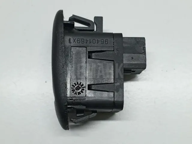 Кнопка стеклоподъемника для  BMW X5 E53 2000-2007