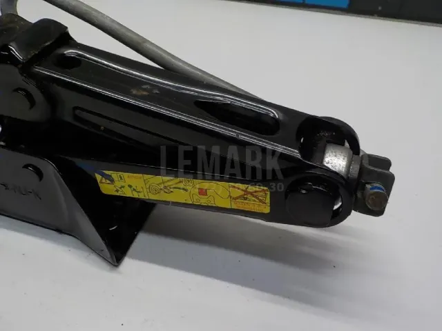 Домкрат для  BMW X5 E53 2000-2007