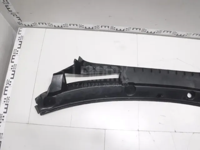 Решетка стеклооч. (планка под лобовое стекло) для  Ford Focus II 2008-2011