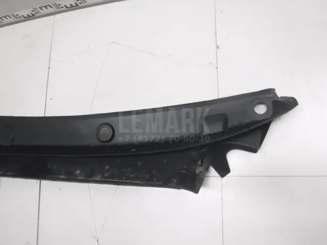 Решетка стеклооч. (планка под лобовое стекло) для  Ford Focus II 2008-2011